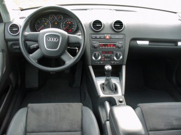 Audi A3 Sportback  (8PA) - Photo 7