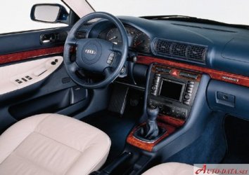 Audi A4 Avant  (B5 Typ 8D) - Photo 4