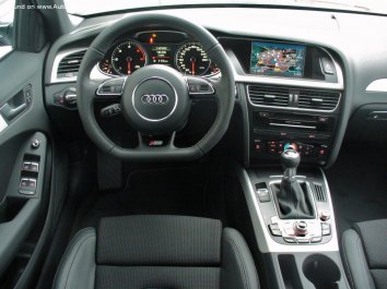 Audi A4 A4 Avant (B8) • 2.0 TDI (143Hp) caractéristiques