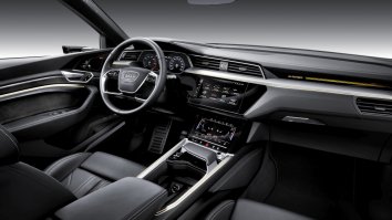 Audi E-tron    - Photo 5