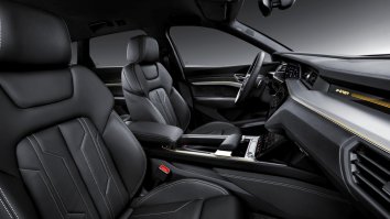 Audi E-tron e-tron   - Photo 4