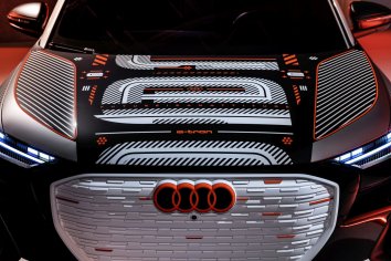 Audi Q4 e-tron   - Photo 3