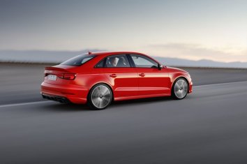 Audi RS 3 sedan (8V) - Photo 6