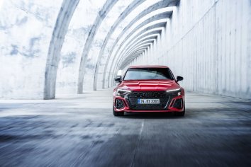 Audi RS 3 Sportback (8Y) - Photo 2