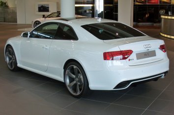 Audi RS 5 Coupe (8T) - Photo 2