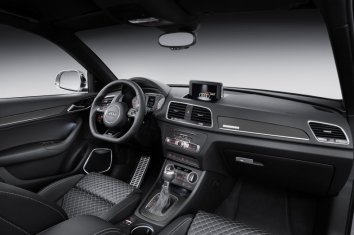 Audi RS Q3   (facelift 2015) - Photo 3