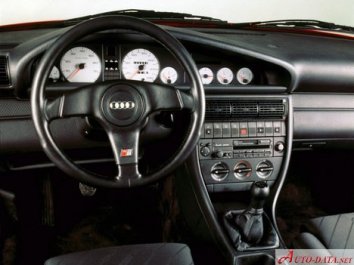Audi S4   (4A,C4) - Photo 4