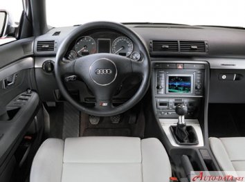 Audi S4 Avant (8E,B6) - Photo 6