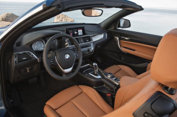 BMW 2 Series Convertible  (F23 LCI facelift 2017) - Photo 3