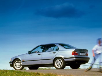 BMW 3 Series Sedan  (E36) - Photo 4