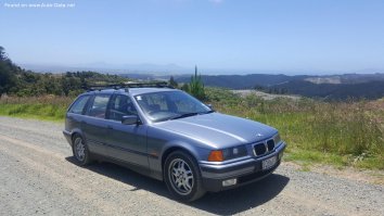 BMW 3 Series Touring  (E36) - Photo 2