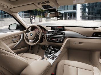 BMW 3 Series Touring  (F31) - Photo 2