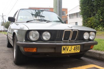 BMW 5 Series   (E28) - Photo 6