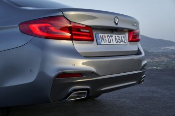 BMW 5 Series Sedan  (G30) - Photo 5