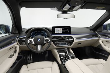 BMW 5 Series Sedan  (G30 LCI facelift 2020) - Photo 7