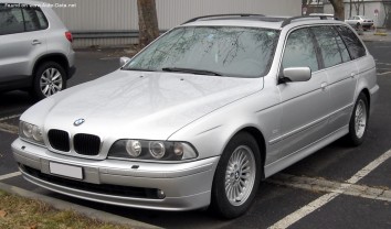 BMW 5 Series Touring  (E39 Facelift 2000)