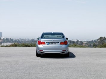 BMW 7 Series ActiveHybrid Long (F04) - Photo 7