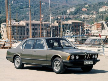 BMW 7 Series   (E23)