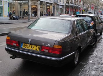 BMW 7 Series   (E32) - Photo 5