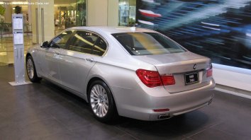 BMW 7 Series Long  (F02) - Photo 4