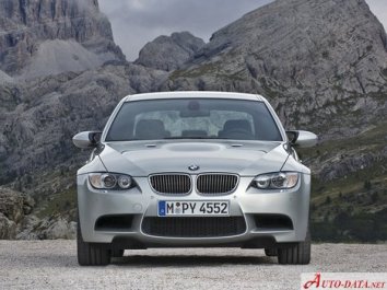 BMW M3   (E90) - Photo 5