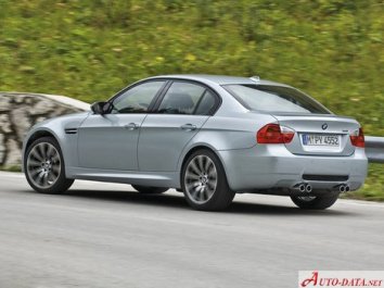 BMW M3   (E90) - Photo 7