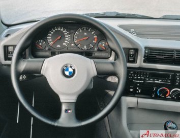 BMW M5   (E34) - Photo 6