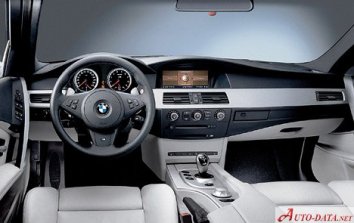 BMW M5 (E60) - Photo 4