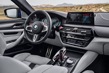 BMW M5   (F90) - Photo 4