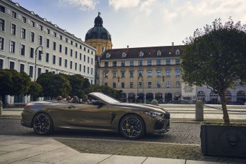 BMW M8 Convertible (F91 facelift 2022) - Photo 7