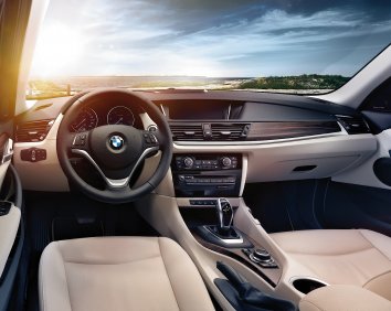 File:BMW X1 (E84, Facelift) – Frontansicht, 2. September 2012