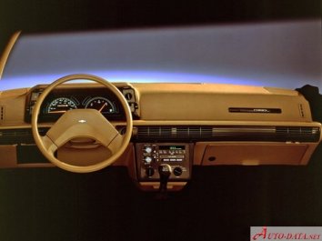 Chevrolet Corsica  - Photo 3