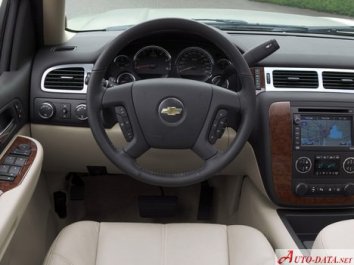 Chevrolet Suburban   (GMT900) - Photo 4
