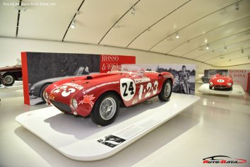 Ferrari 375 MM  - Photo 2