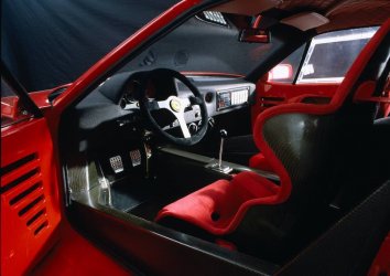 Ferrari F40  - Photo 6
