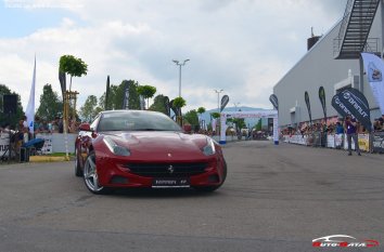 Ferrari FF  - Photo 6