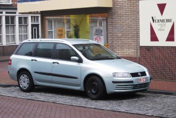Fiat Stilo Multi Wagon  (facelift 2003) - Photo 2