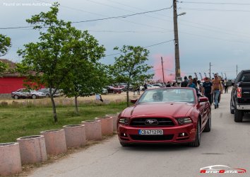 Ford Mustang Convertible V (facelift 2013)