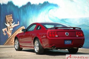 Ford Mustang V   - Photo 5