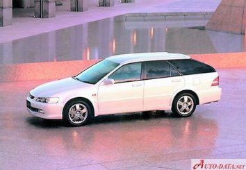 Honda Accord VI Wagon   - Photo 2
