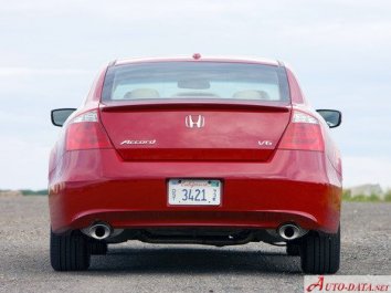 Honda Accord VIII Coupe   - Photo 2
