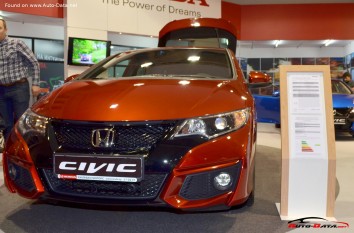Honda Civic IX Hatchback  (facelift 2014)