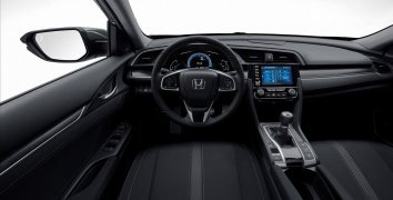 Honda Civic X Hatchback  (facelift 2020) - Photo 3