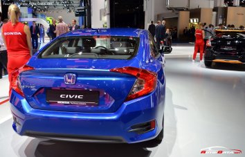 Honda Civic X Sedan   - Photo 7