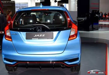 Honda Jazz III  (facelift 2017) - Photo 3