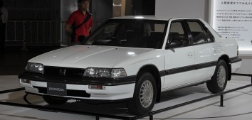 Honda Legend I  (HS,KA)