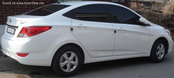 Hyundai Accent IV   - Photo 4