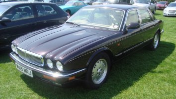 Jaguar XJ   (X300) - Photo 6