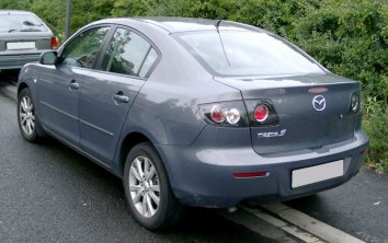 Mazda 3 I Sedan  (BK facelift 2006) - Photo 2
