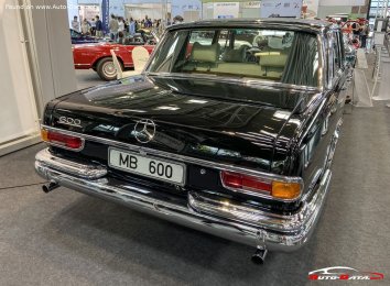 Mercedes-Benz Pullmann W100  - Photo 2